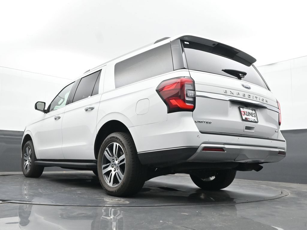 Used 2024 Ford Expedition Max Limited AWD/4WD image 30