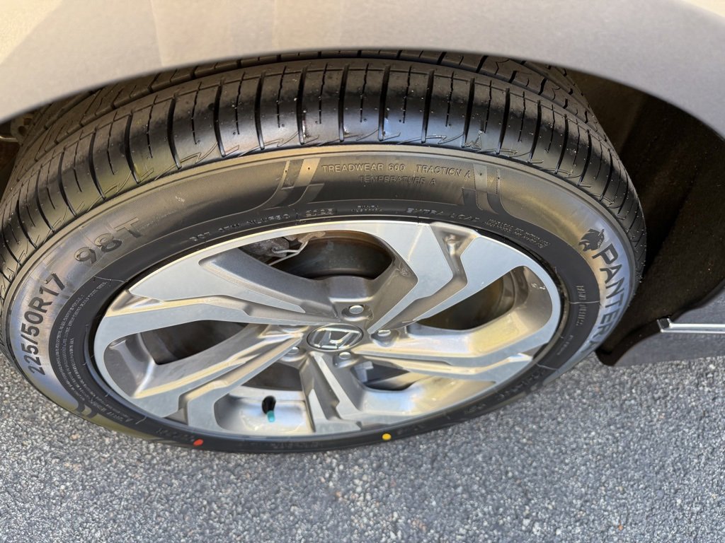 Used 2018 Honda Accord EX-L image 10