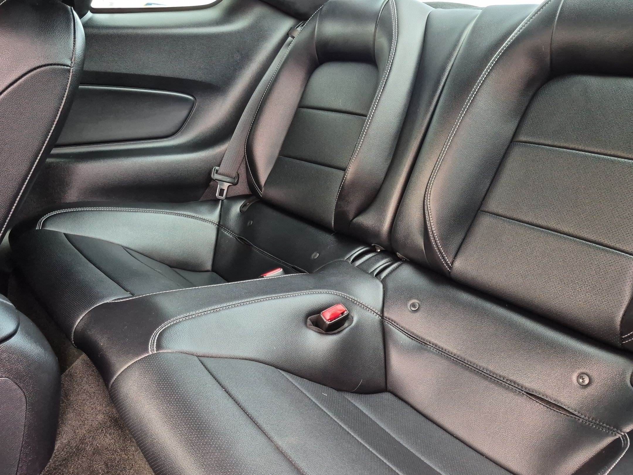 Used 2016 Ford Mustang Premium RWD image 23
