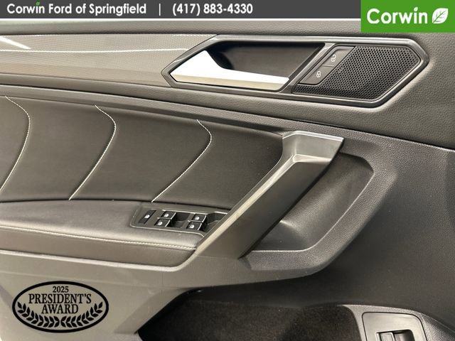 Used 2022 Volkswagen Tiguan SE FWD image 34