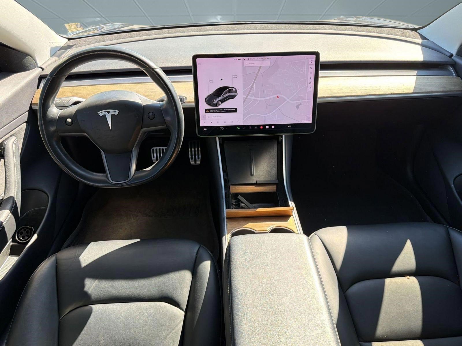 Used 2019 Tesla Model 3 Long Range image 17