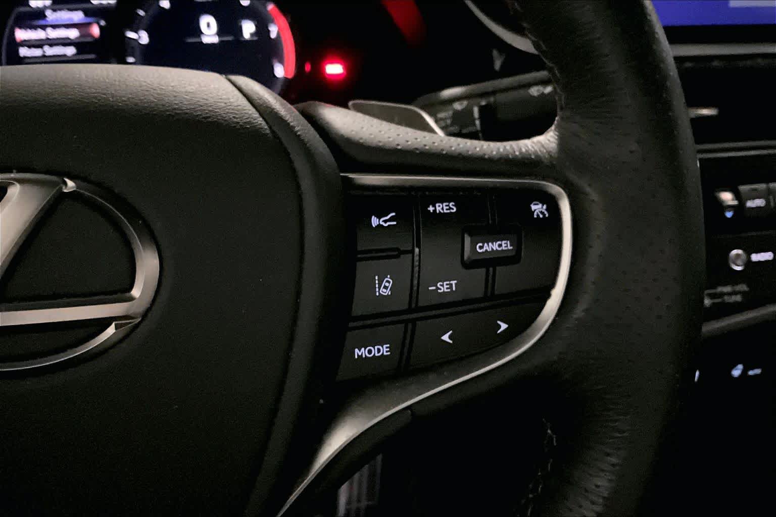 Used 2023 Lexus ES 350 F Sport w/ Accessory Package (Z1) FWD image 25