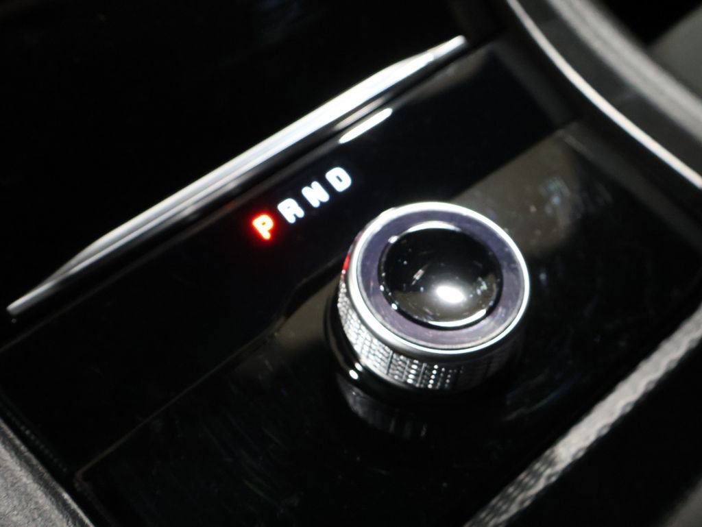 Used 2025 Jeep Grand Cherokee Laredo w/ Luxury Tech Group I image 26