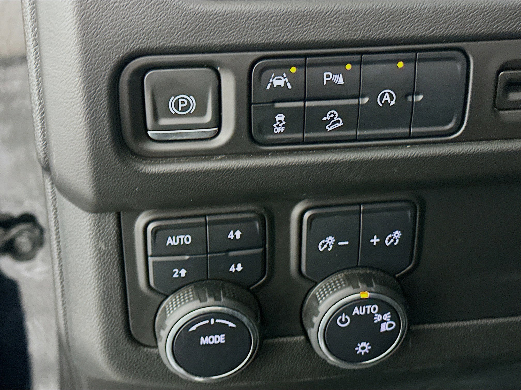 Used 2024 Chevrolet Tahoe Premier image 17