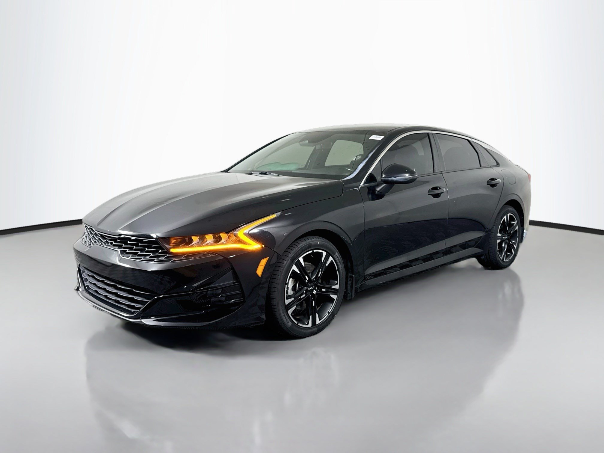 Used 2022 Kia K5 GT-Line FWD image 4