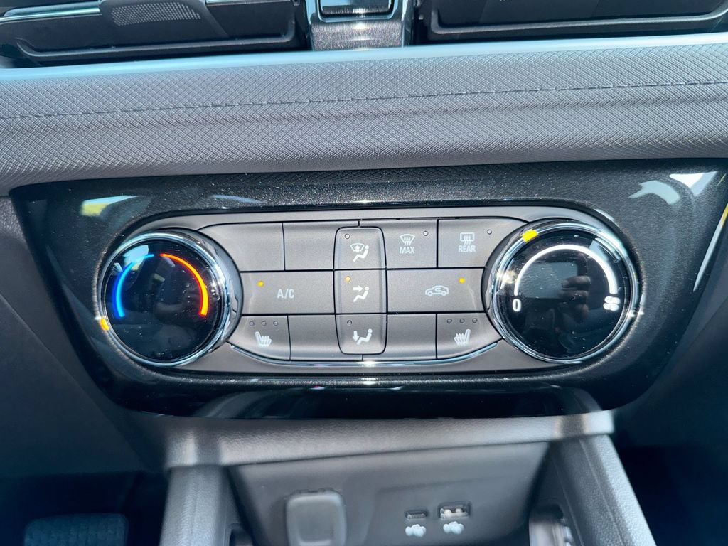New 2026 Chevrolet TrailBlazer LT w/ LT Cold Weather Package FWD image 25