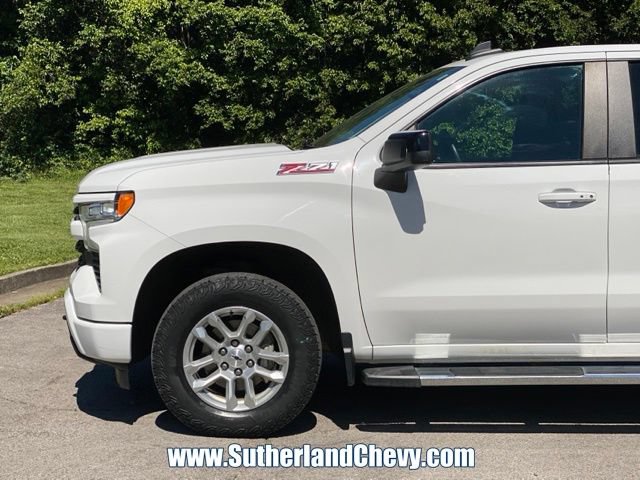Used 2023 Chevrolet Silverado 1500 RST w/ Z71 Off-Road Package AWD/4WD image 10