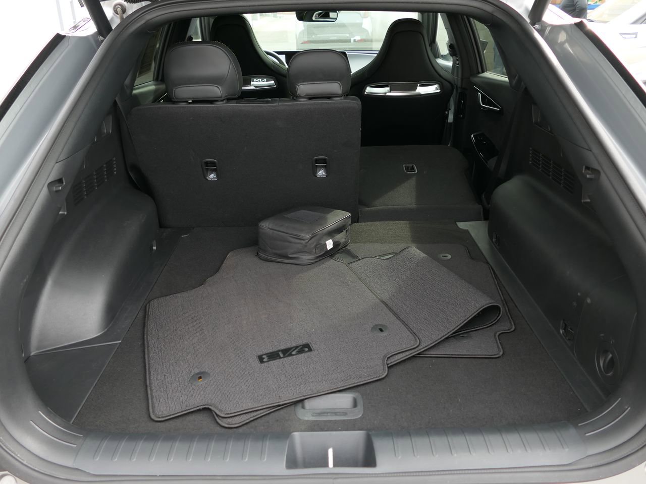 Used 2024 Kia EV6 GT image 28