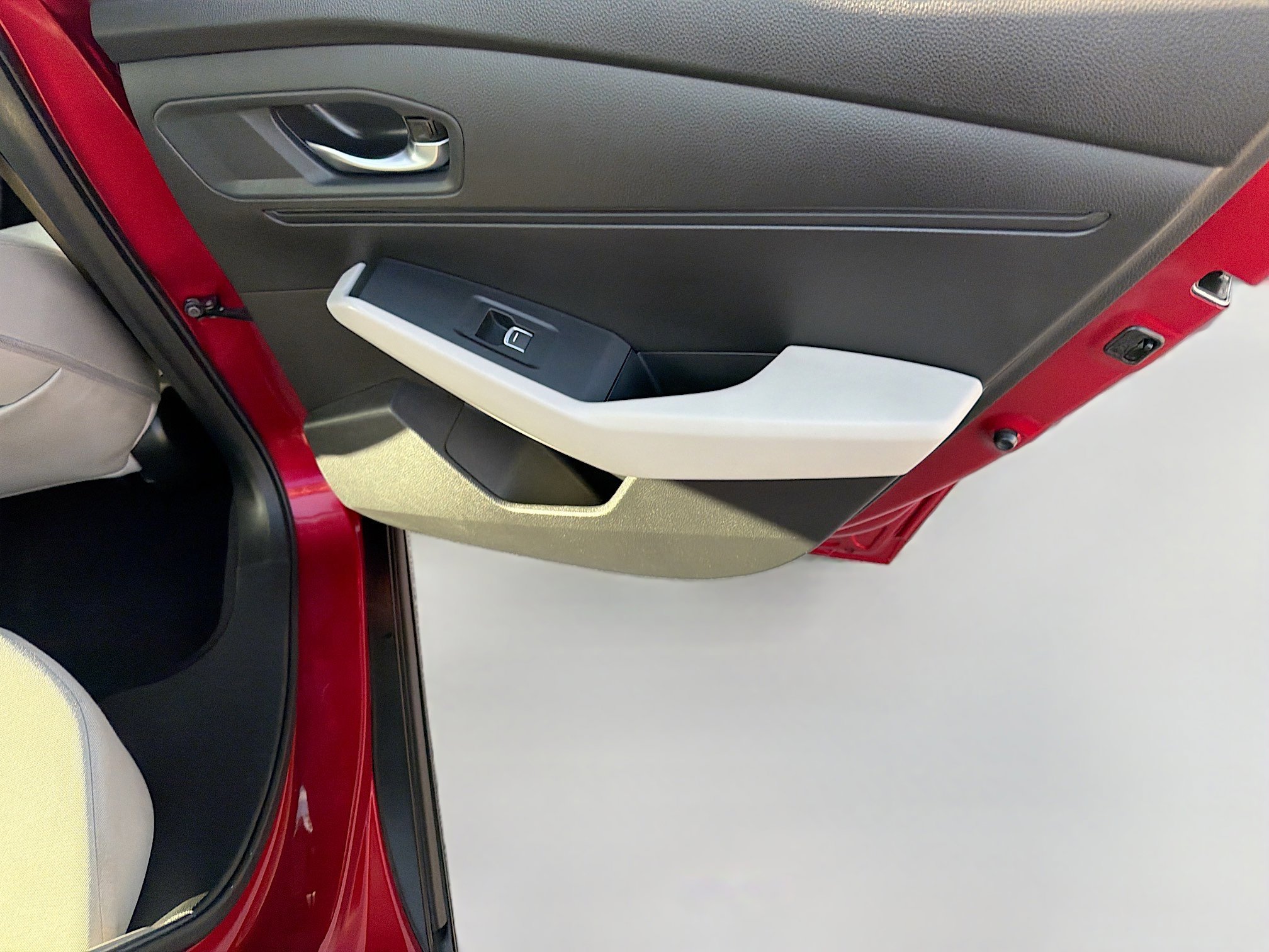 Certified 2024 Honda Accord EX image 29