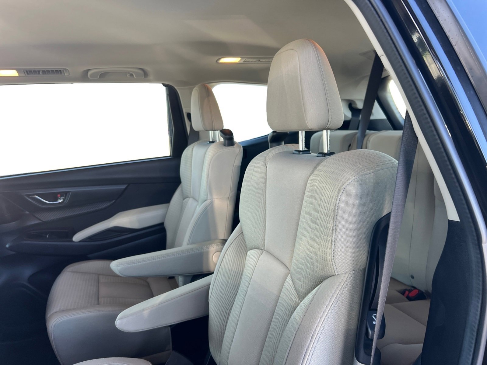 Used 2024 Subaru Ascent Premium w/ Convenience Package image 12