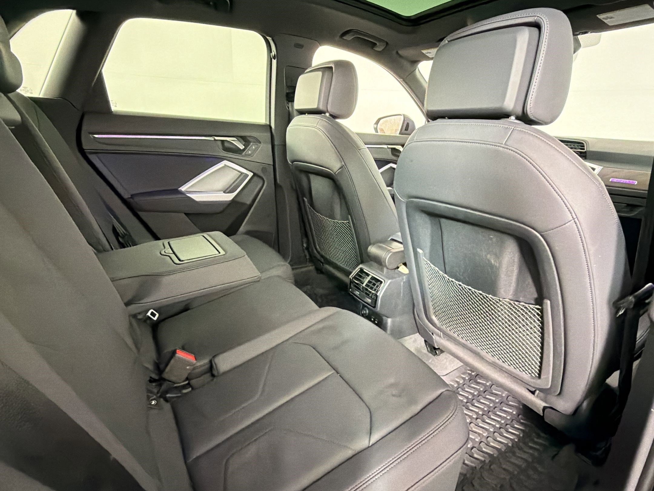 Used 2024 Audi Q3 2.0T Premium Plus w/ Premium Plus Package image 28