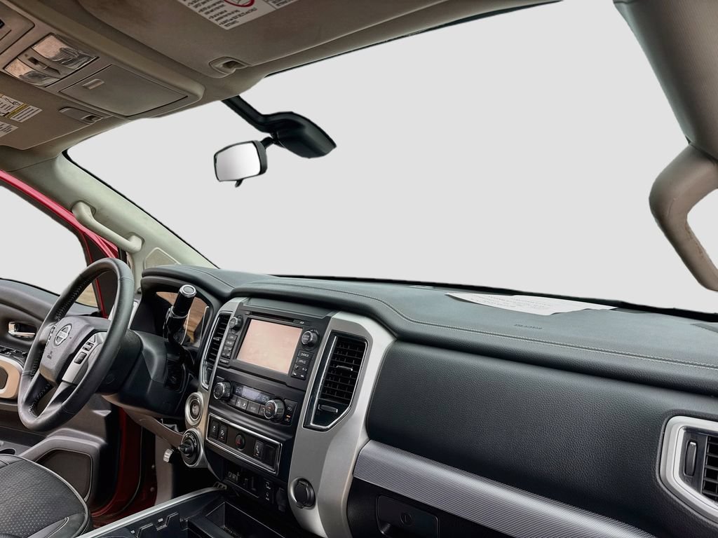 Used 2017 Nissan Titan PRO-4X AWD/4WD image 20