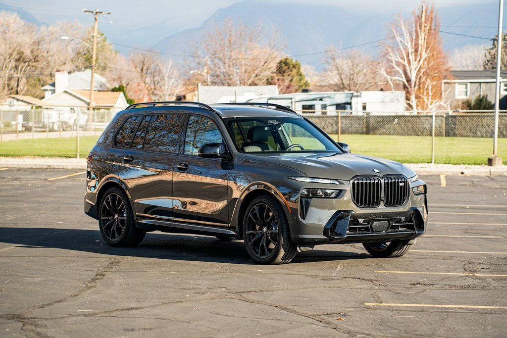 Certified 2025 BMW X7 M60i image 3