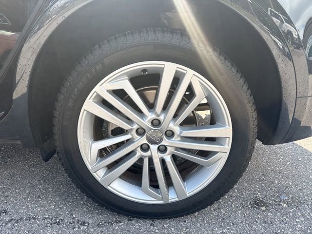 Used 2018 Audi Q5 2.0T Premium Plus w/ Premium Plus Package image 15