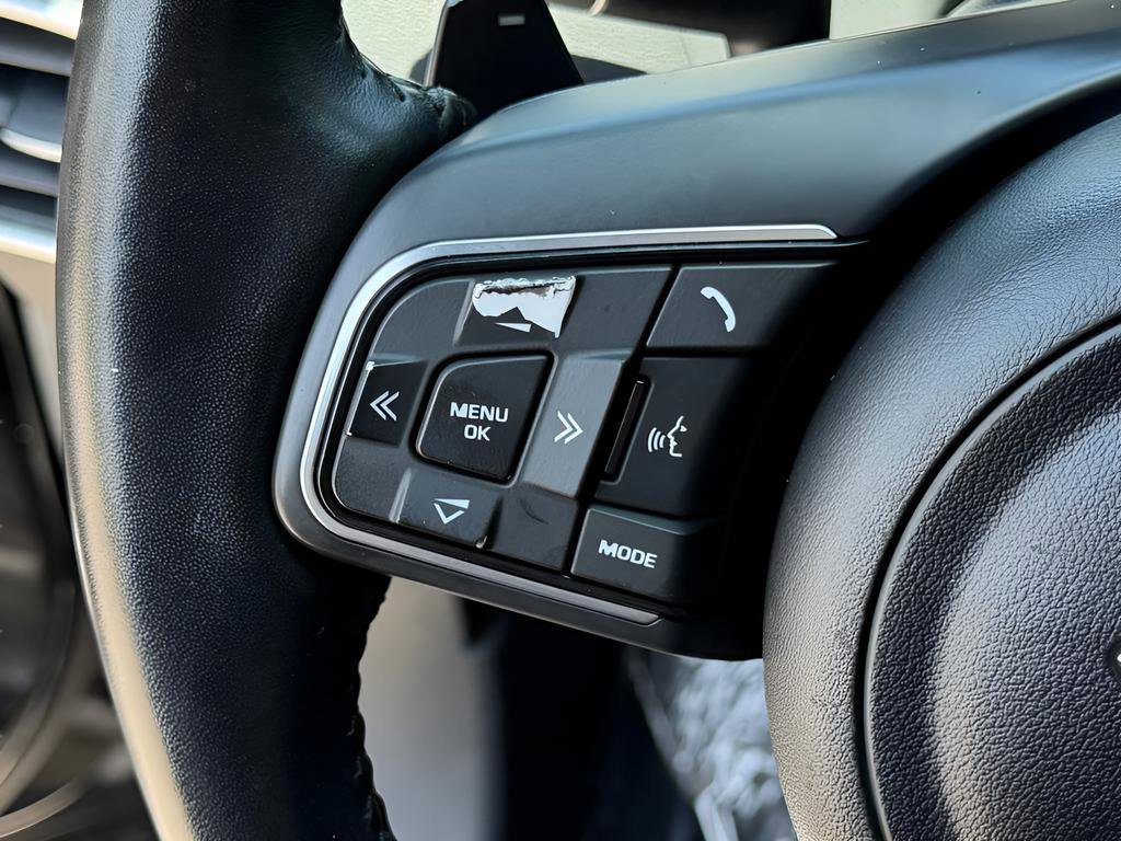 Used 2019 Jaguar F-PACE Premium AWD/4WD image 34