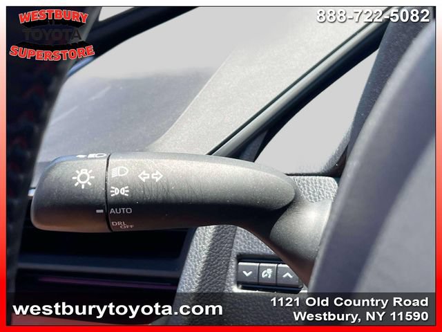 Used 2026 Toyota Prius Plug-In Hybrid FWD image 25
