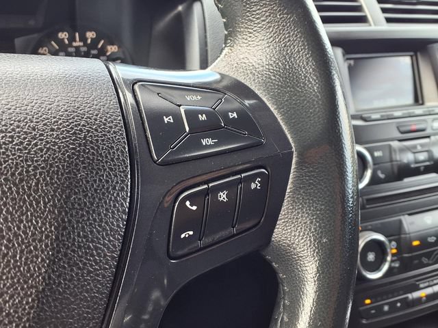 Used 2017 Ford Explorer XLT AWD/4WD image 17