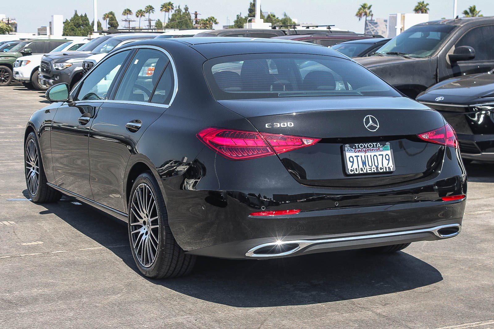 Used 2025 Mercedes-Benz C 300 Sedan image 7