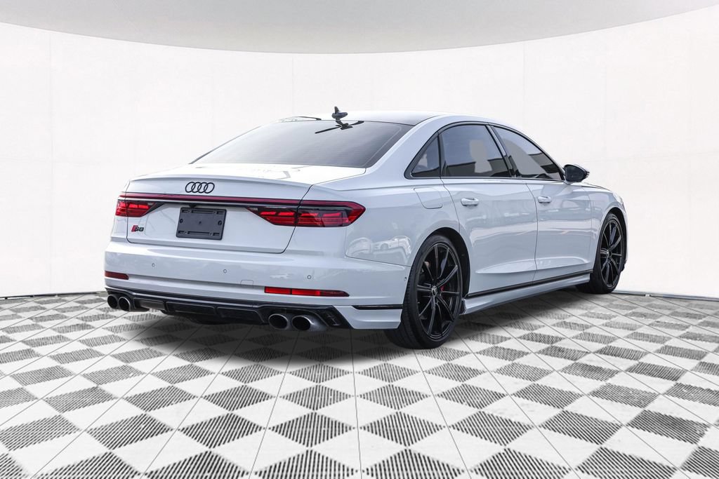 Used 2023 Audi S8 w/ S8 Comfort Plus Package AWD/4WD image 15