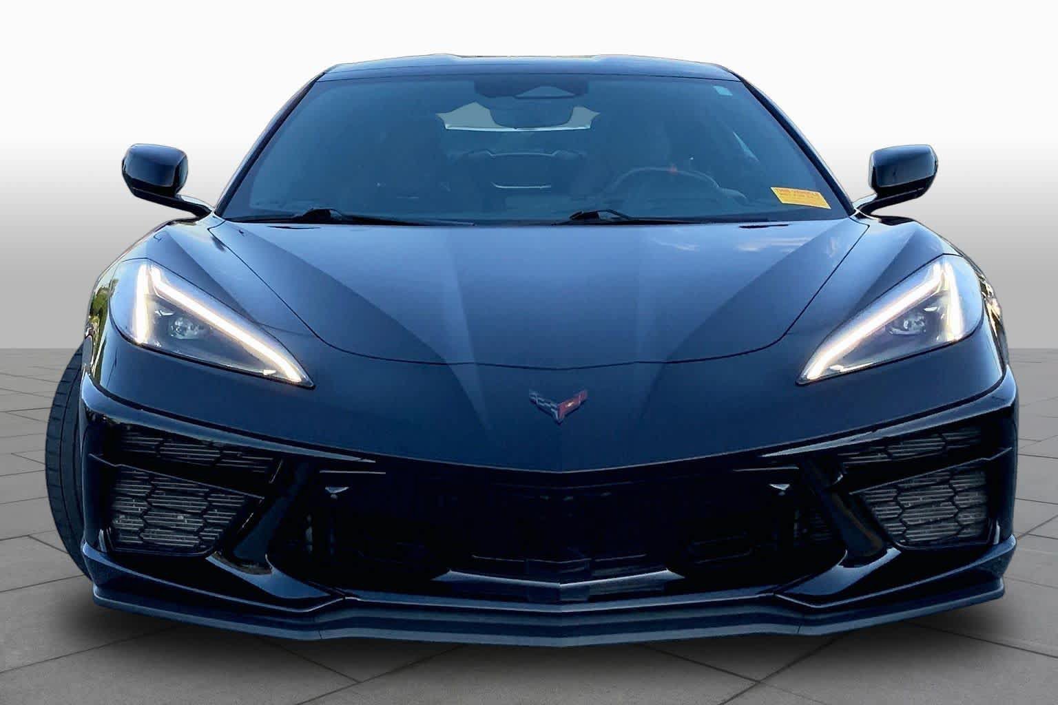 Used 2024 Chevrolet Corvette Stingray Premium Cpe w/ Z51 Performance Package RWD image 4