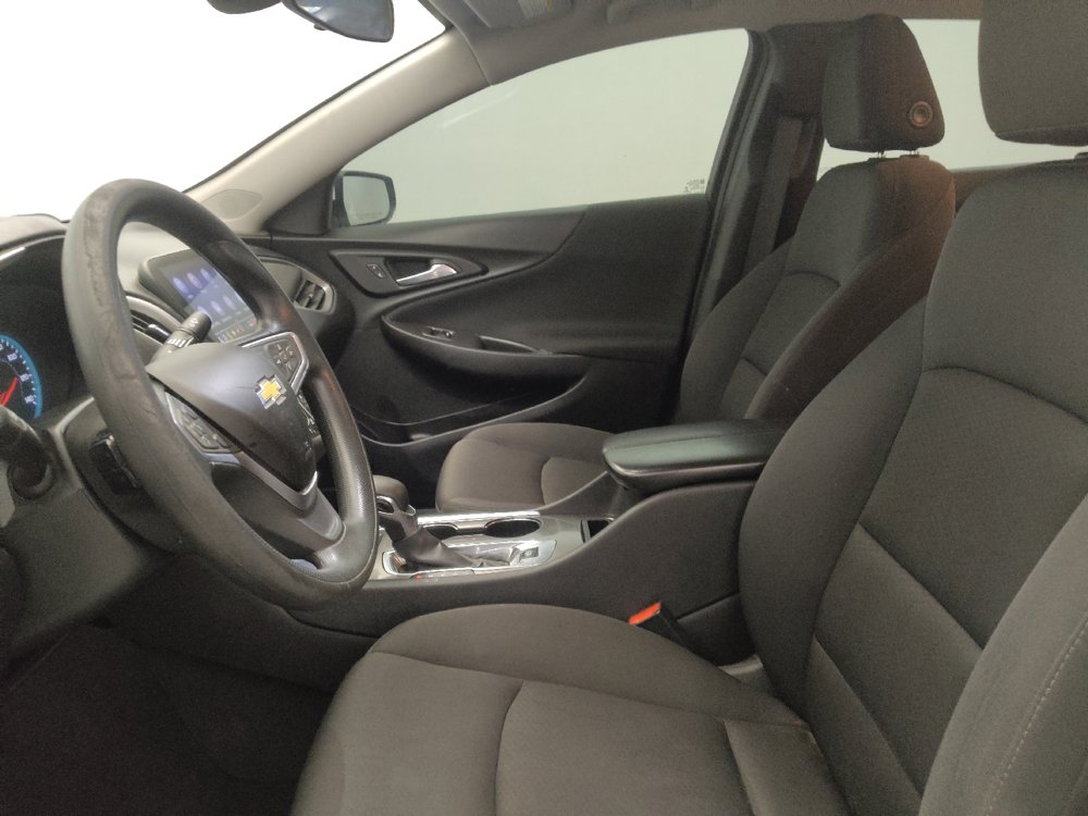 Used 2022 Chevrolet Malibu LT FWD image 17