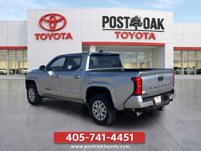 Used 2026 Toyota Tacoma SR5 AWD/4WD image 5