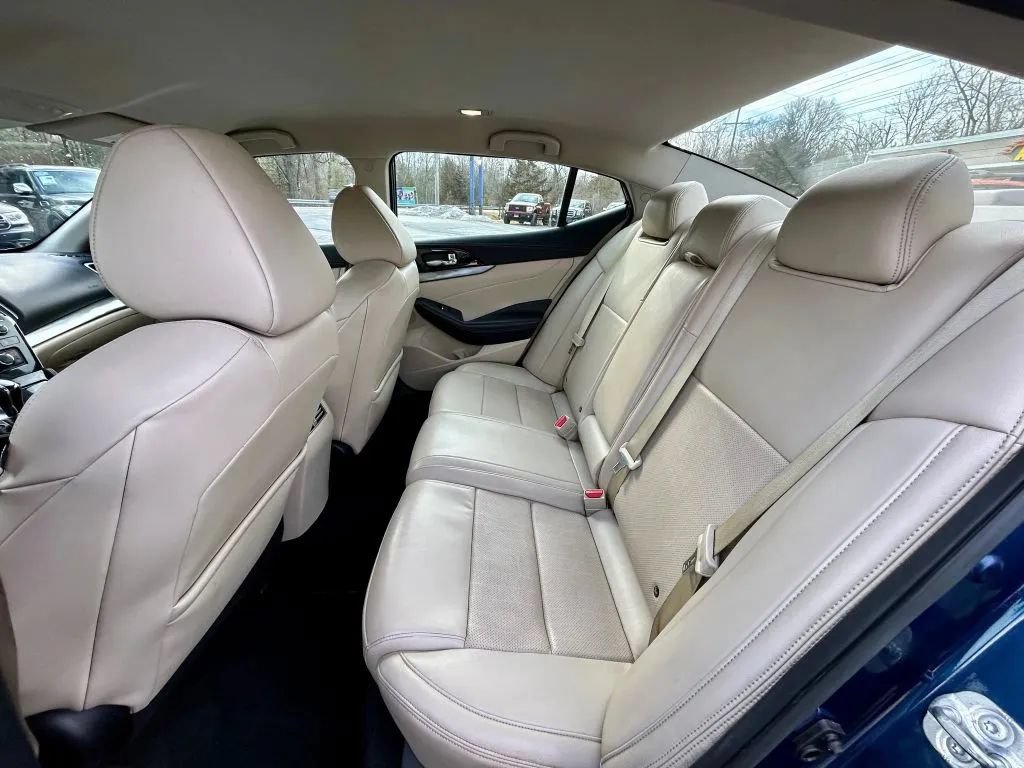 Used 2020 Nissan Maxima 3.5 SV w/ Floor Mat Group FWD image 13