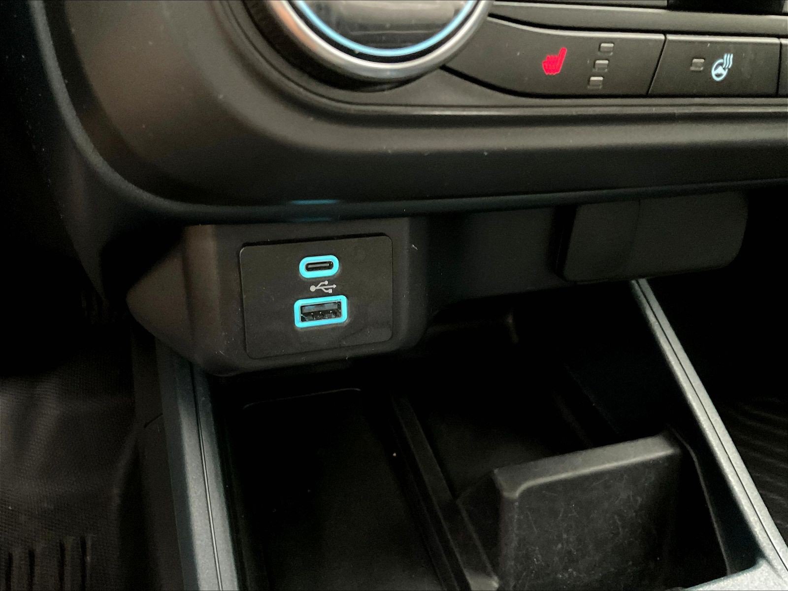 Used 2024 Ford Maverick XLT w/ XLT Luxury Package FWD image 17