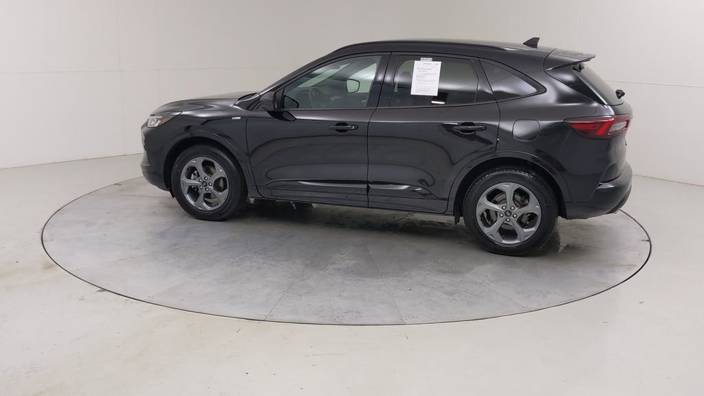 Certified 2023 Ford Escape ST-Line w/ Tech Pack #1 image 17