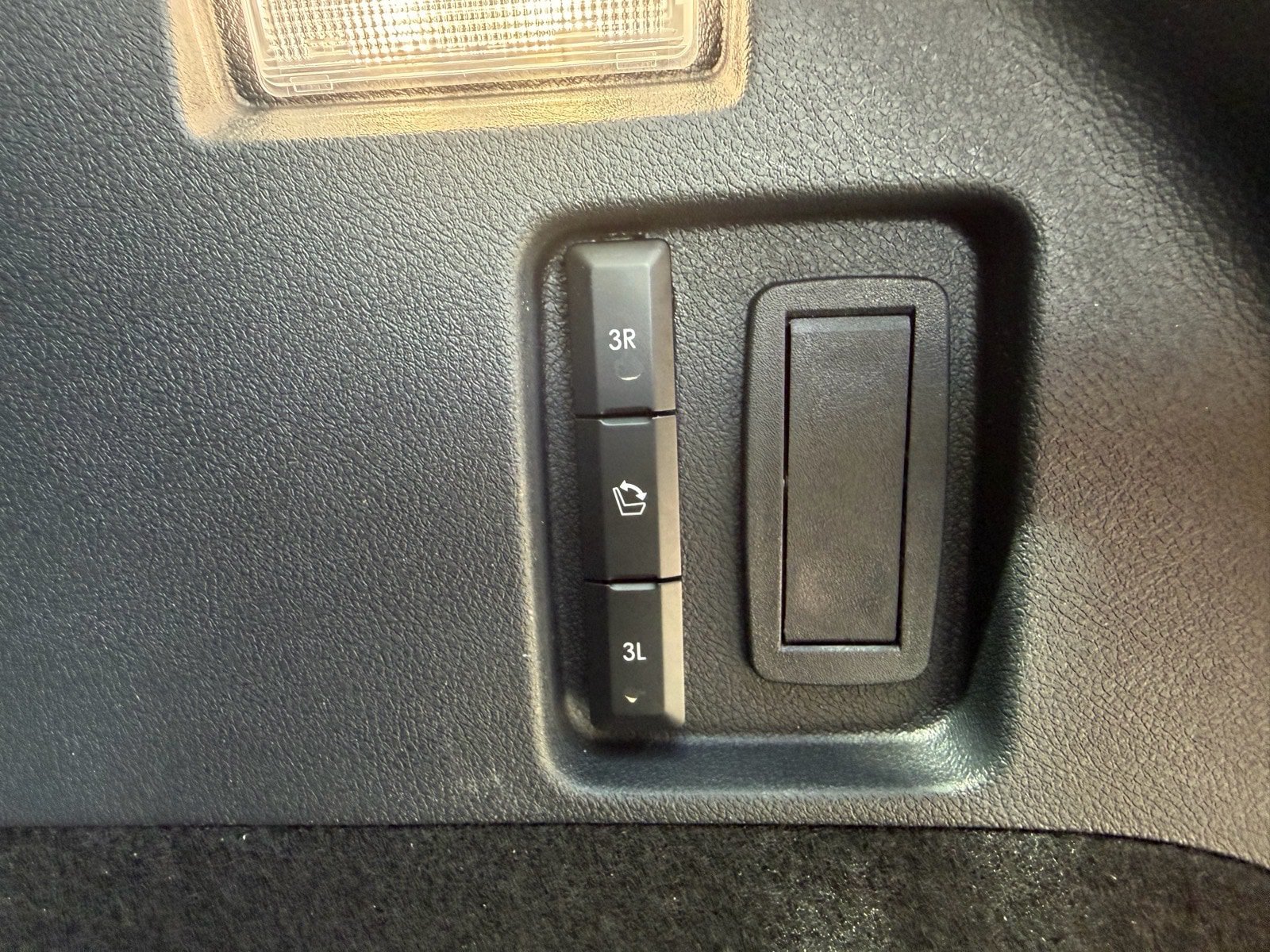 New 2026 Lincoln Aviator AWD image 18