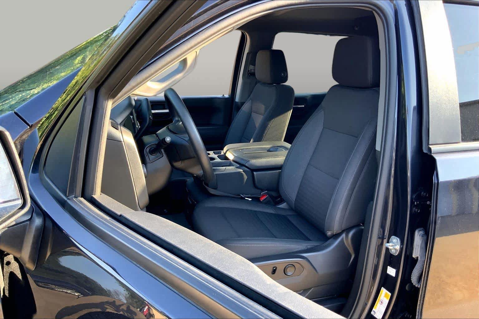 Used 2023 Chevrolet Silverado 1500 Custom w/ LPO, Dark Essentials Package RWD image 8
