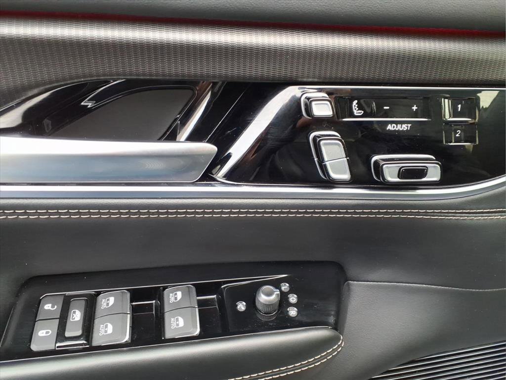 Used 2024 Jeep Grand Wagoneer Series II w/ Quick Order Packagew 28T image 23