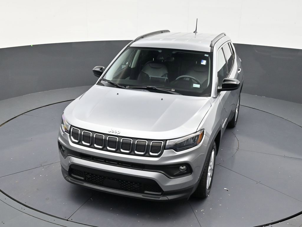 Used 2022 Jeep Compass Latitude FWD image 20