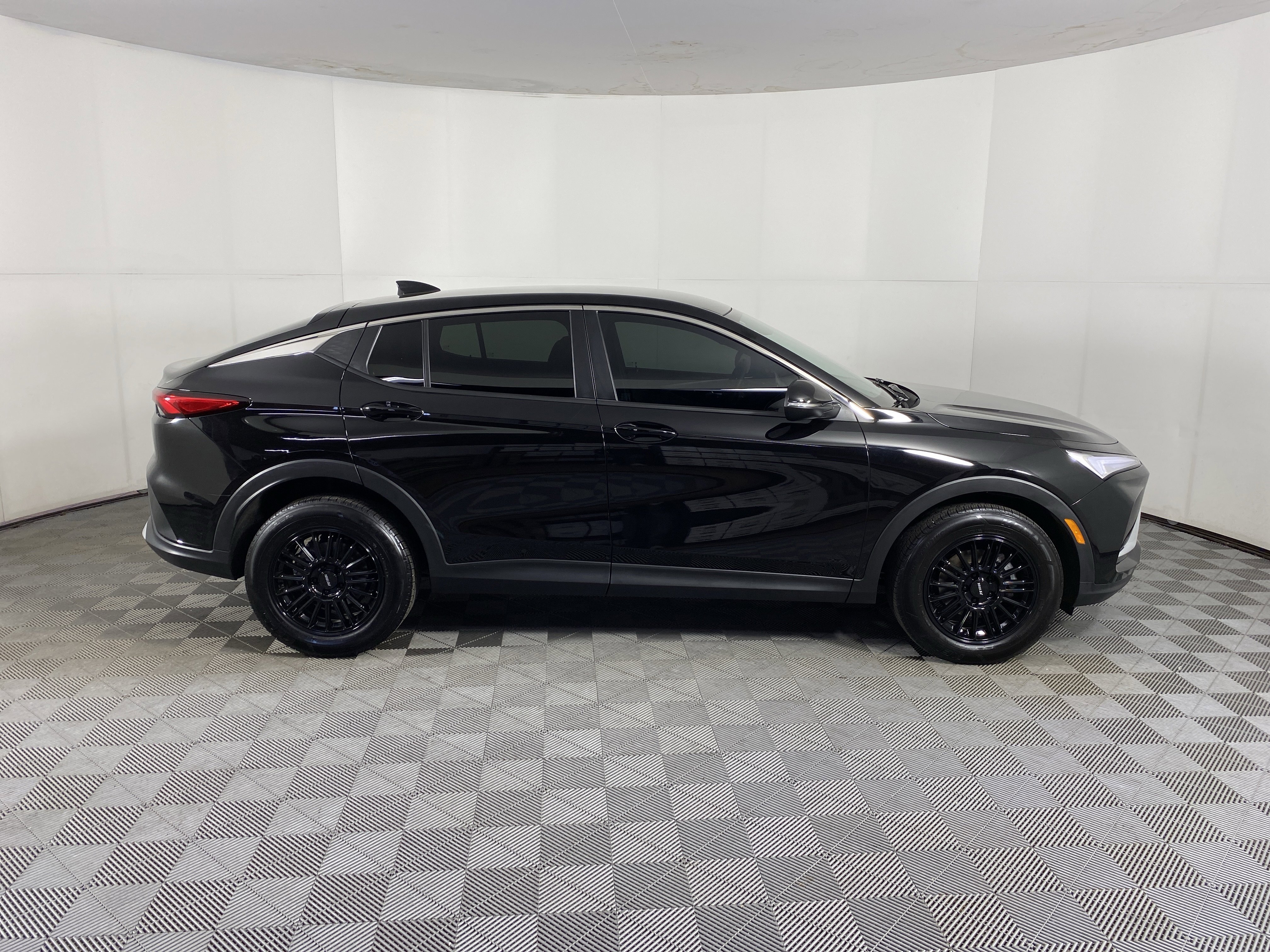 Used 2024 Buick Envista Preferred w/ Convenience I Package FWD image 6