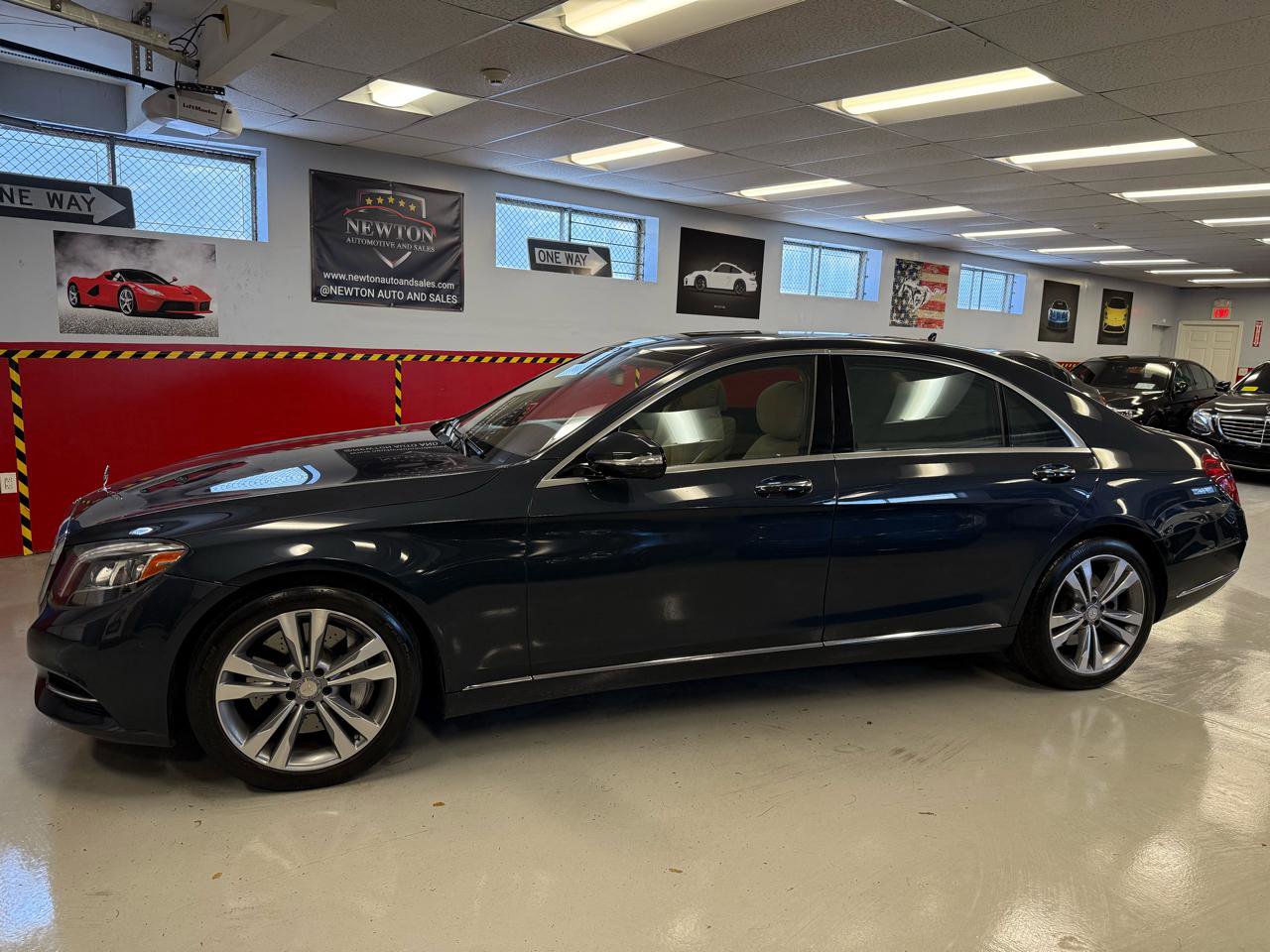 Used 2015 Mercedes-Benz S 550 4MATIC Sedan image 3