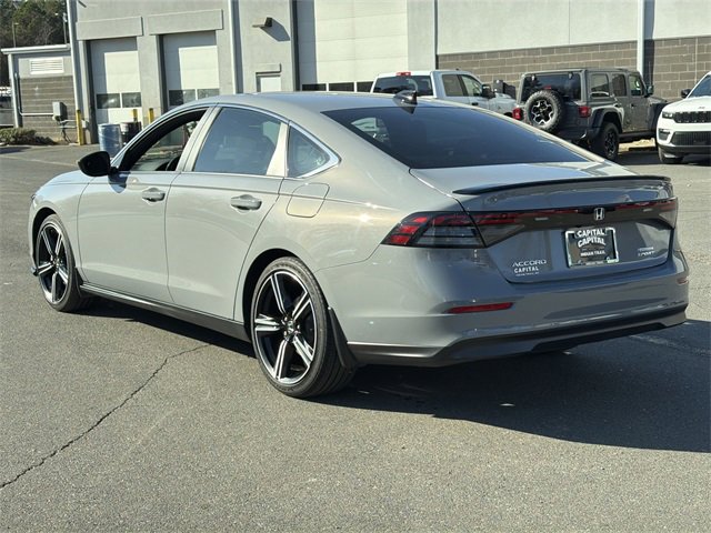 Used 2024 Honda Accord Sport image 11