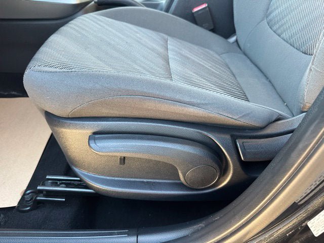 Used 2024 Kia Seltos LX AWD/4WD image 11