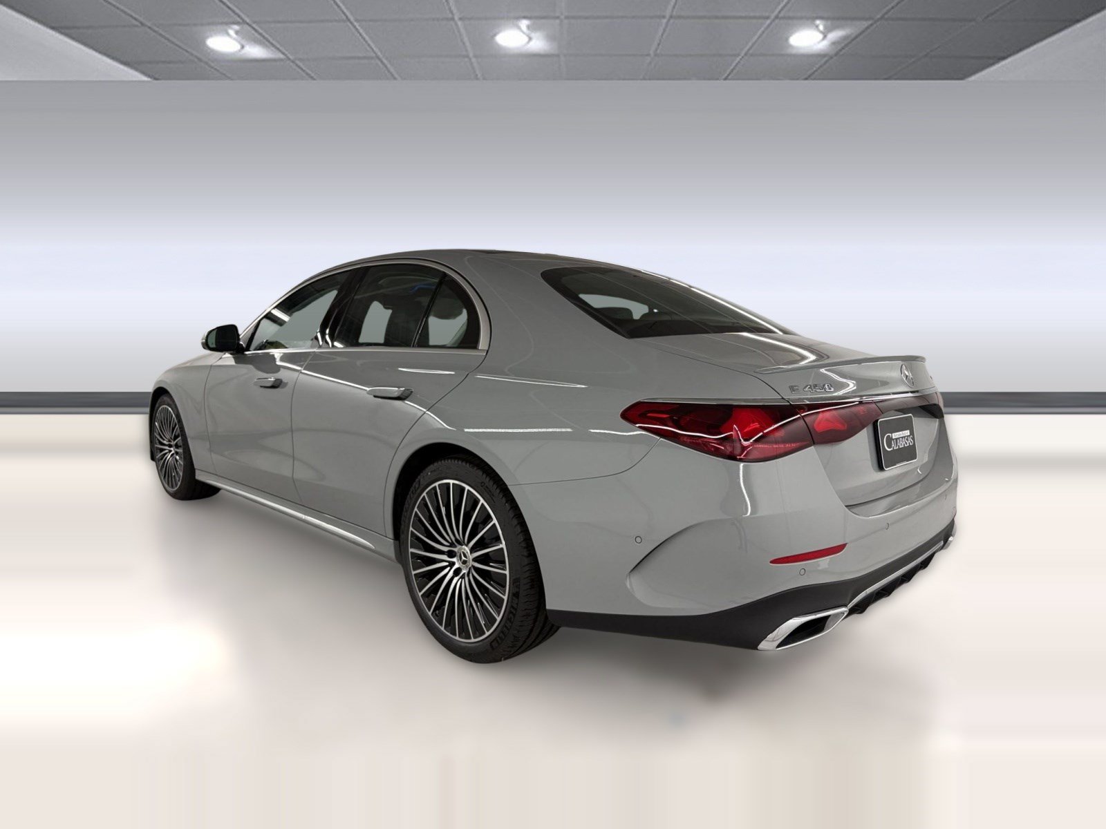 New 2027 Mercedes-Benz E 450 4MATIC Sedan image 3