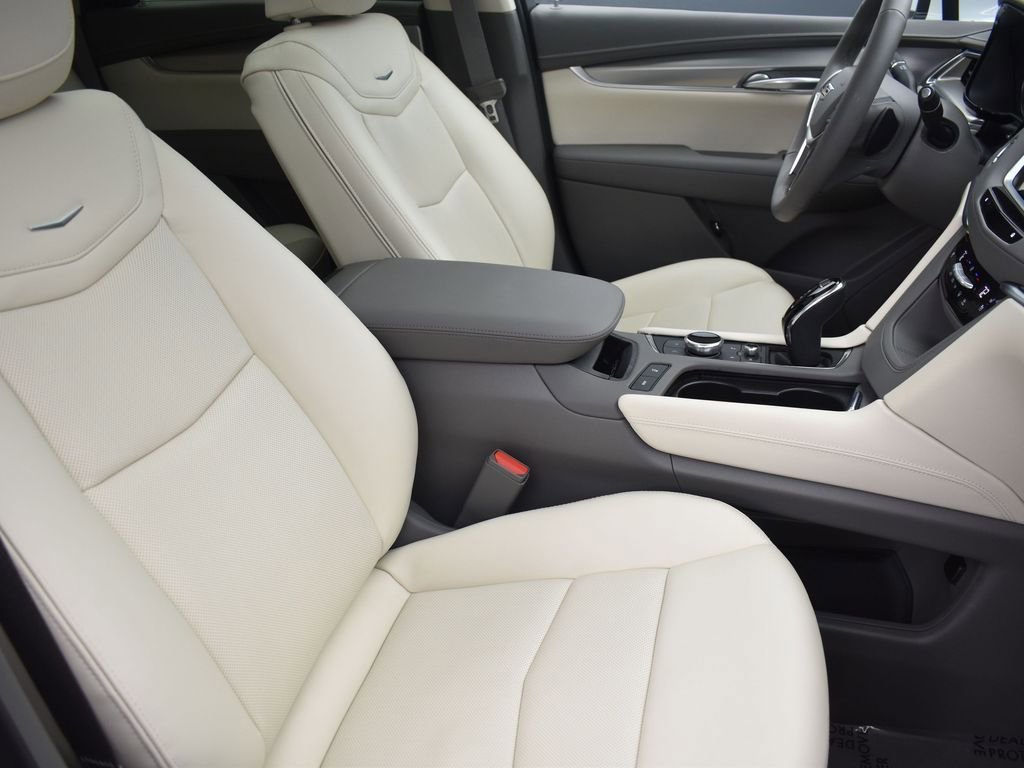New 2026 Cadillac XT5 Premium Luxury w/ Driver Assist Package FWD image 37