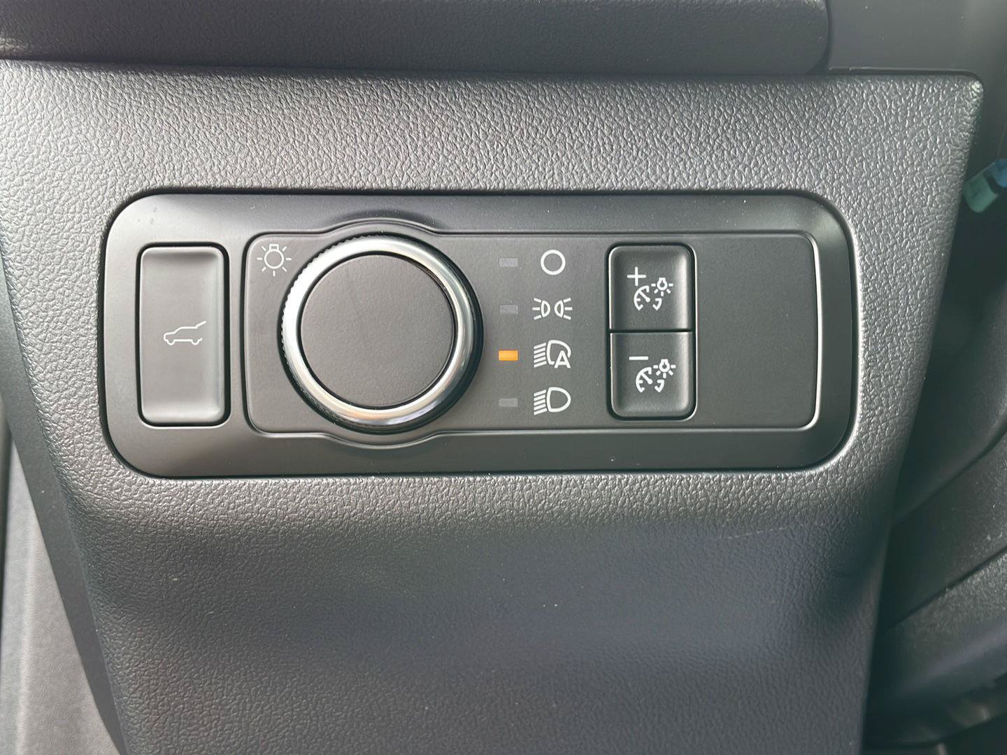 Used 2025 Ford Escape Active w/ Active Premium Tech Pack FWD image 13
