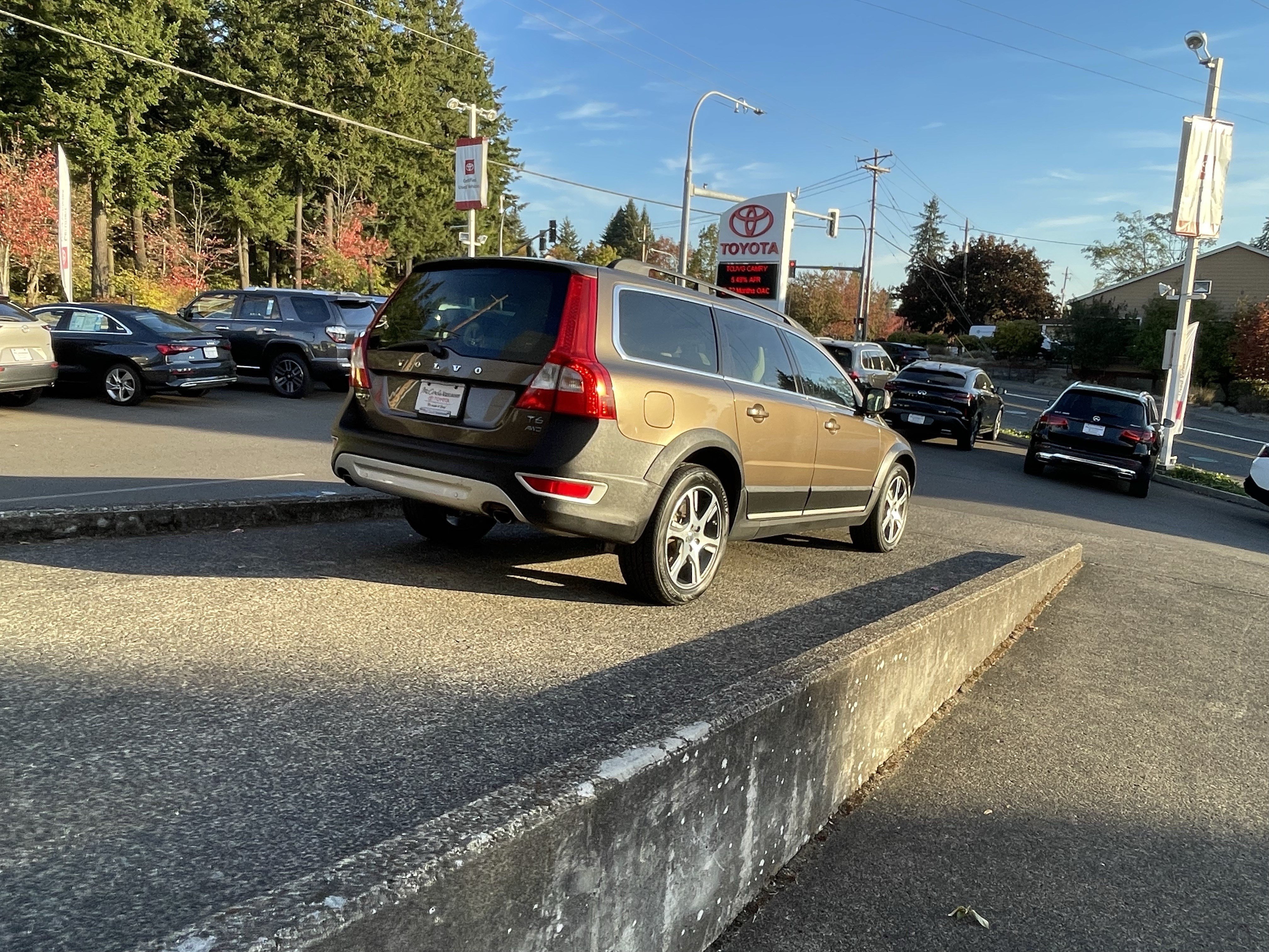 Used 2013 Volvo XC70 T6 AWD/4WD image 7