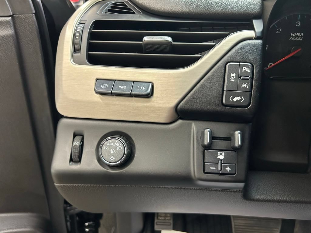 Used 2019 GMC Yukon XL Denali w/ Open Road Package RWD image 20