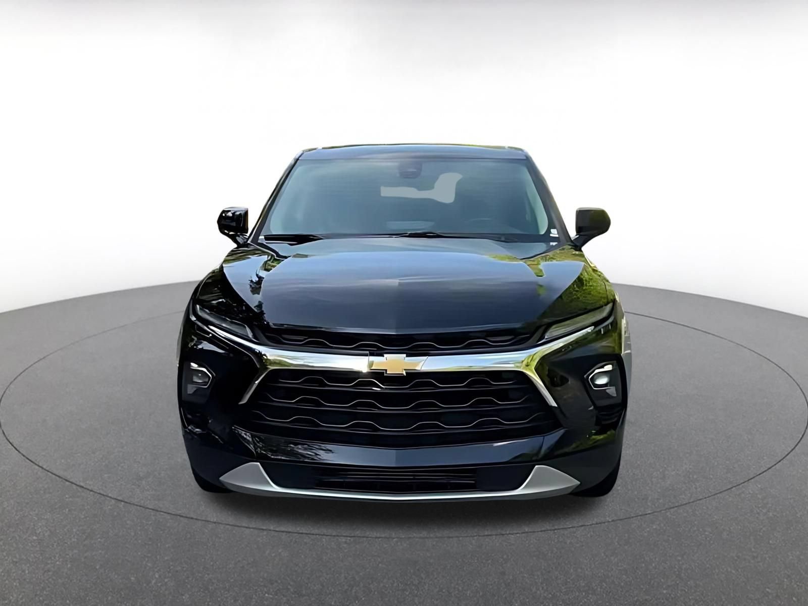 Used 2026 Chevrolet Blazer LT FWD image 4