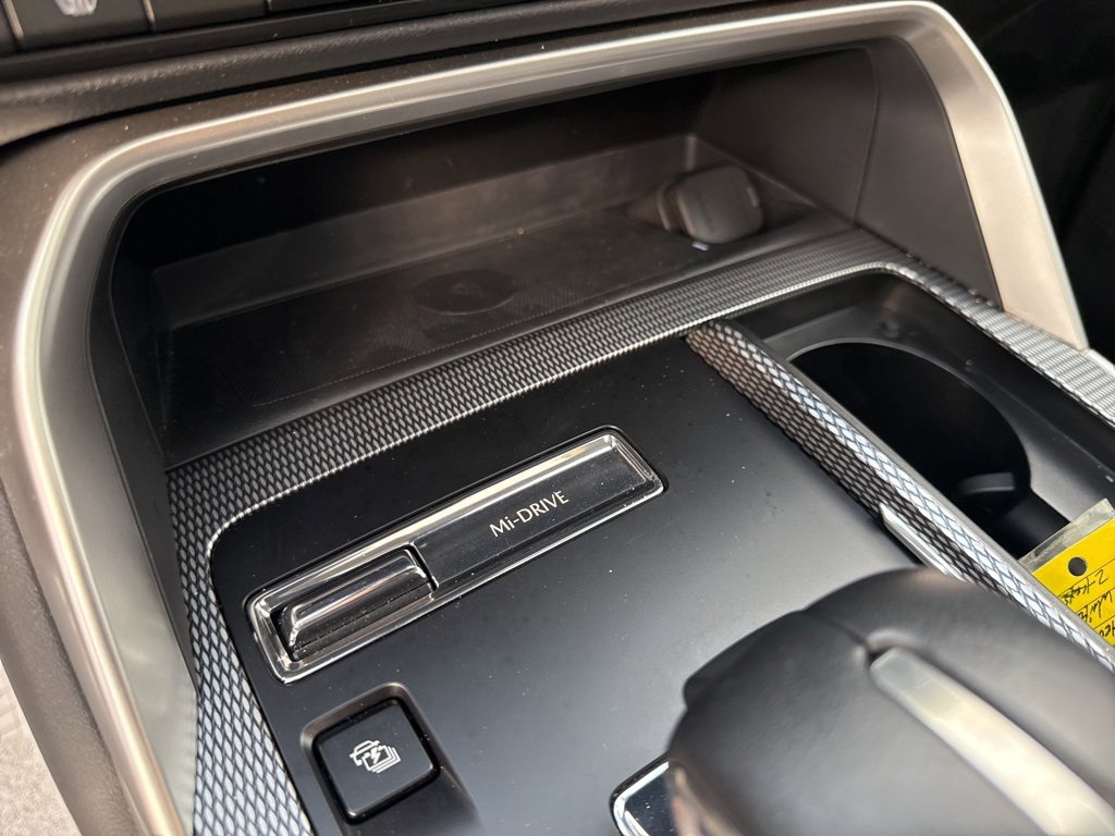 Used 2025 MAZDA CX-70 Plug-In Hybrid w/ Premium Pkg image 28