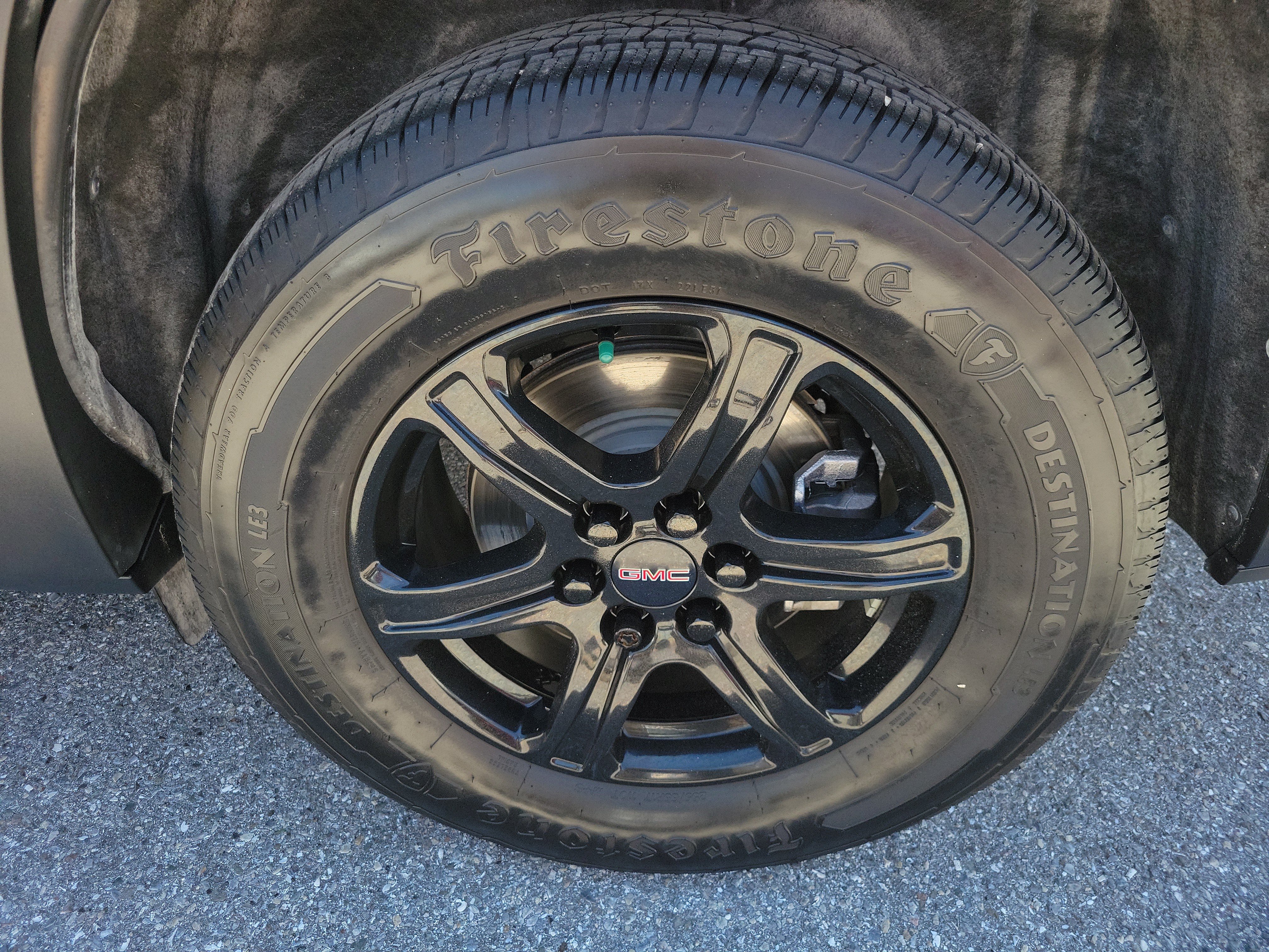 Certified 2020 GMC Acadia AT4 w/ Driver Alert Package II AWD/4WD image 32