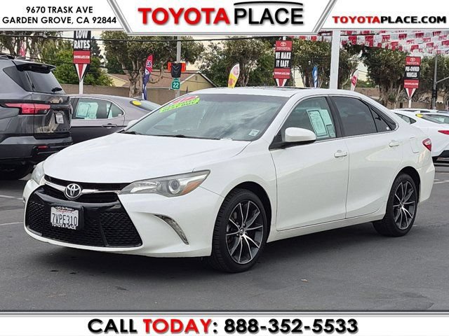 Used 2017 Toyota Camry XSE w/ Moonroof Package FWD image 1