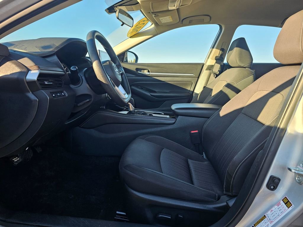 Used 2023 Nissan Altima 2.5 SV image 13