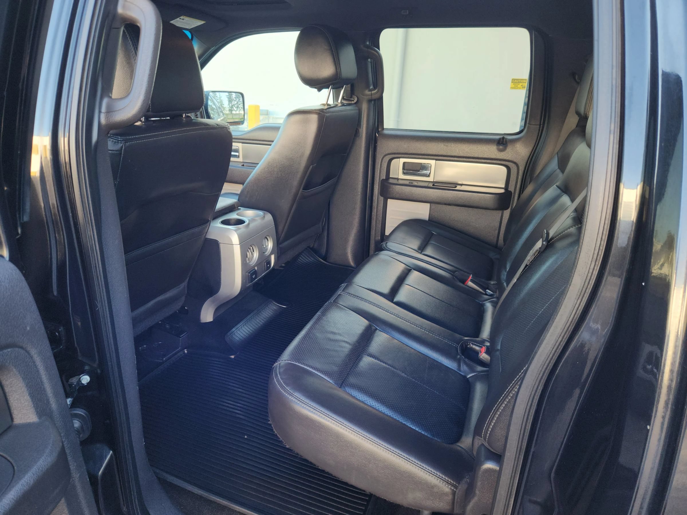 Used 2014 Ford F150 FX4 w/ Equipment Group 402A Luxury AWD/4WD image 14
