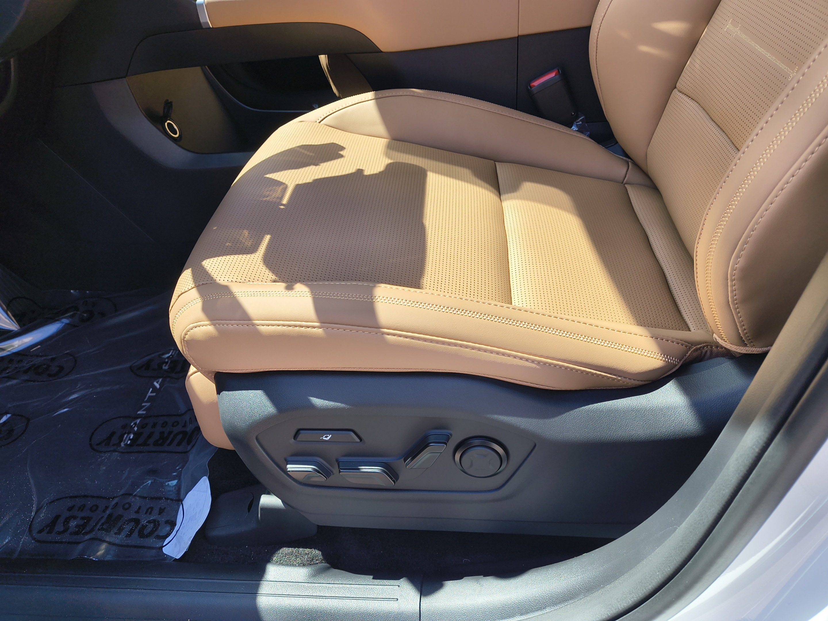 New 2027 Hyundai Santa Fe Calligraphy FWD image 21