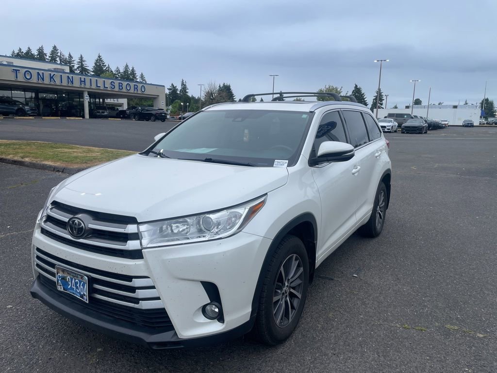 Used 2017 Toyota Highlander XLE